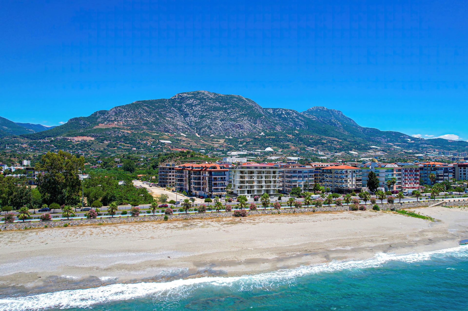Seafront Apartment in Kestel, Alanya