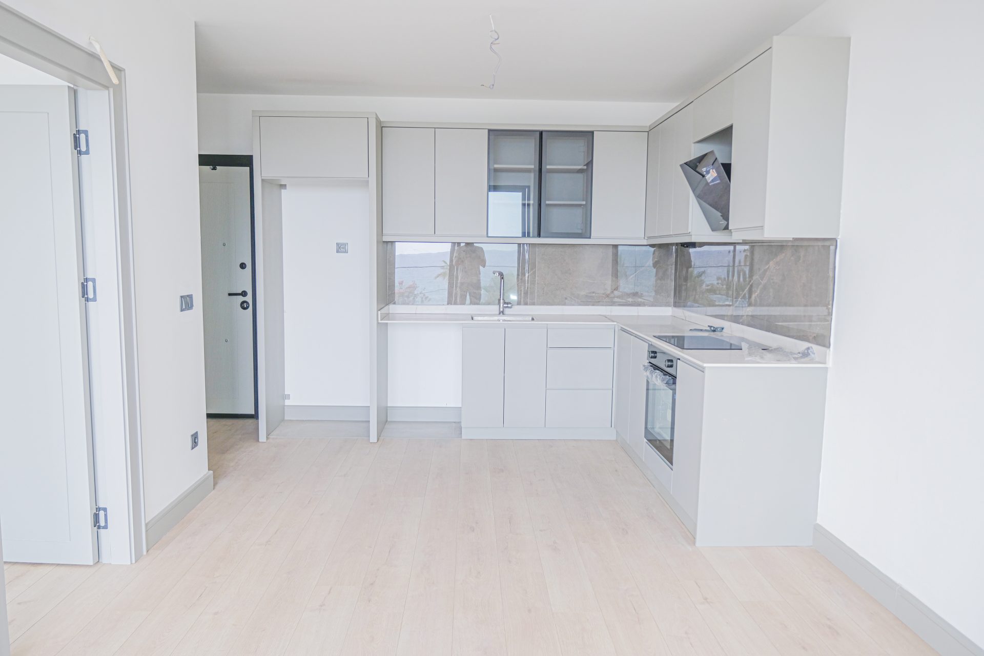 Seafront Apartment in Kestel, Alanya