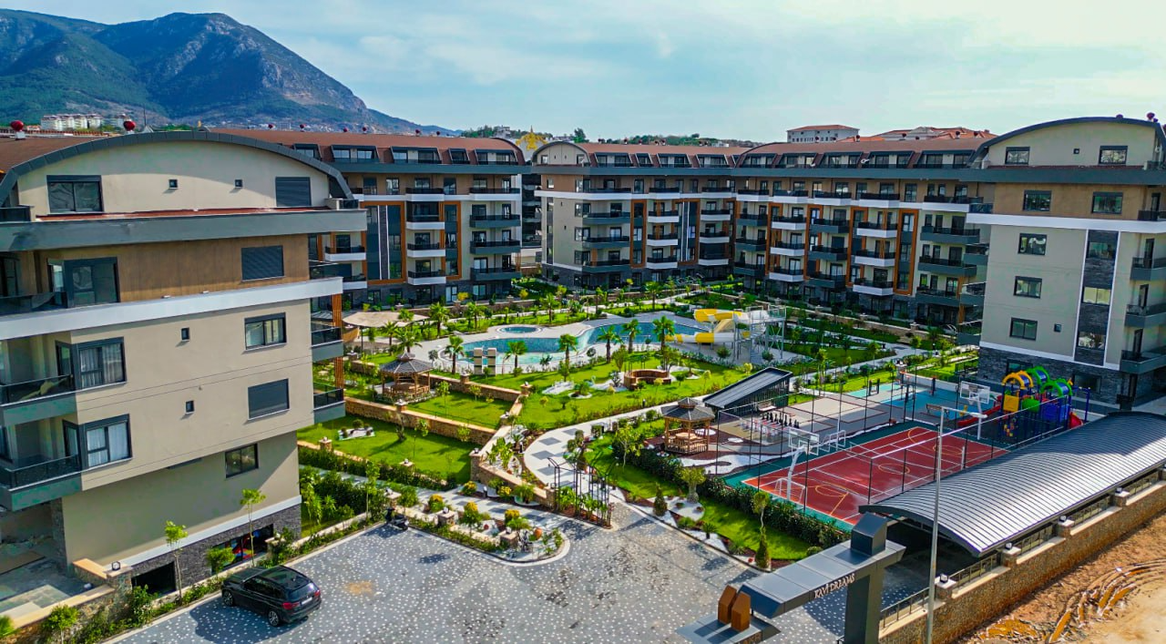 Ready Apartments Eligible for Residence Permit and Turkish Citizenship in the Prestigious Oba District, Alanya