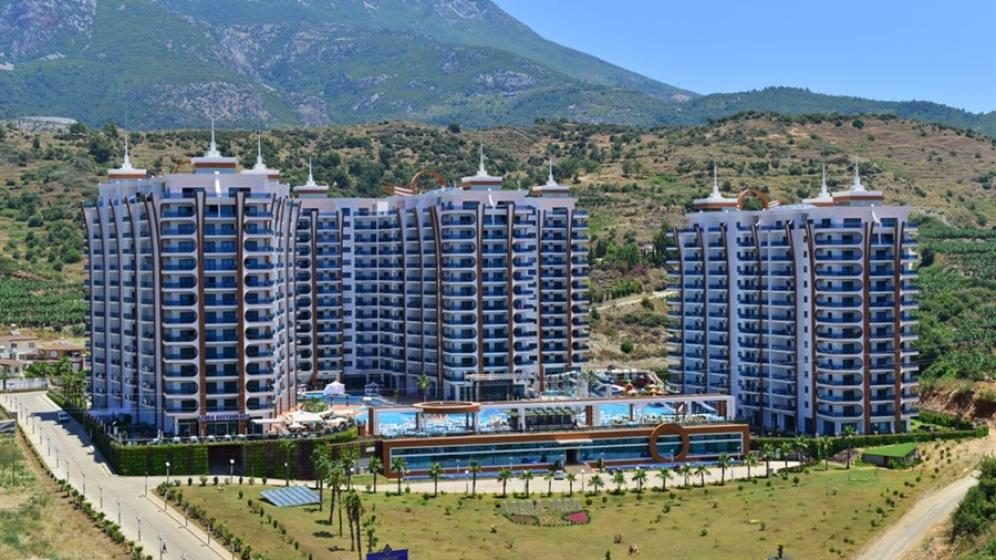 Azura Park Residence — Mahmutlar, Alanya'da Resort Konseptli Sosyal Alanlara Sahip Konut Kompleksi