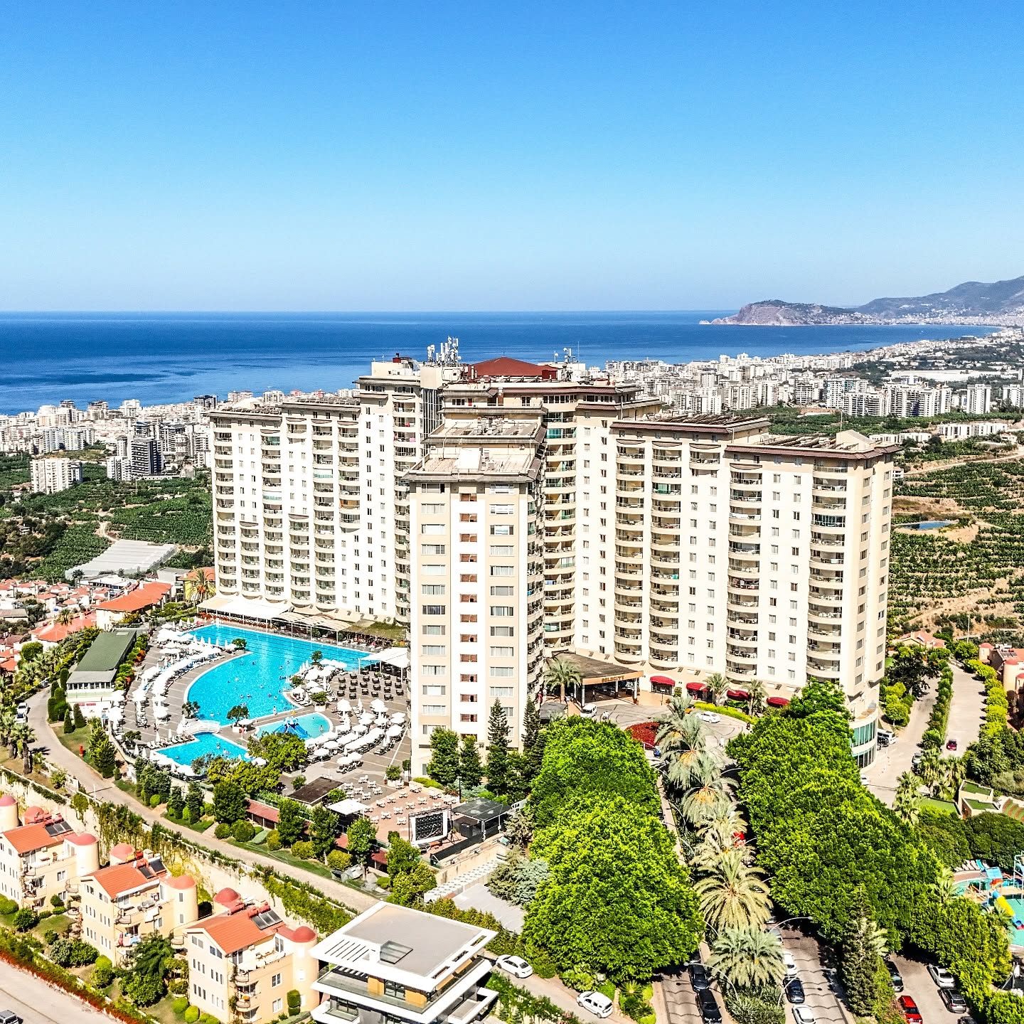 Goldcity – A Premium Resort-Style Residential Complex with Panoramic Sea Views