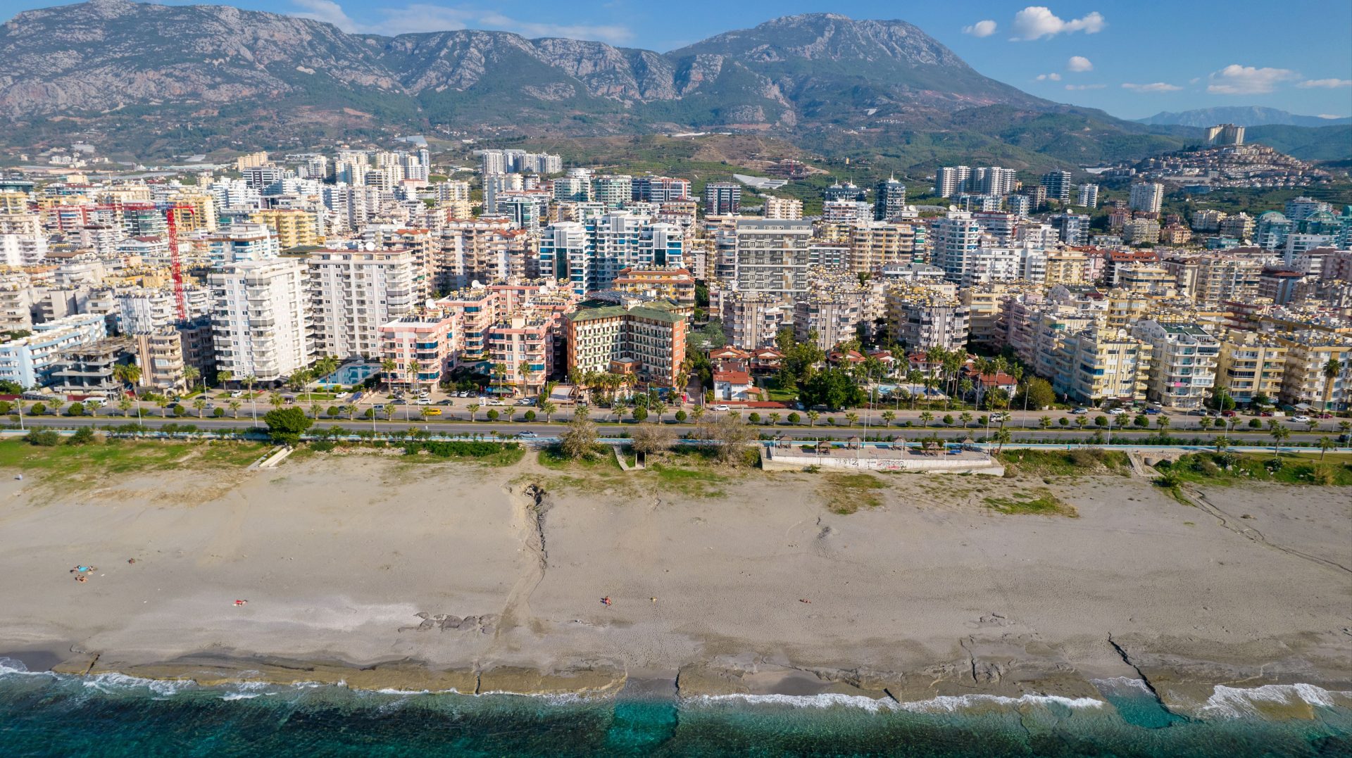 Luxury Apartments Just 100 Meters from the Sea in Mahmutlar, Alanya