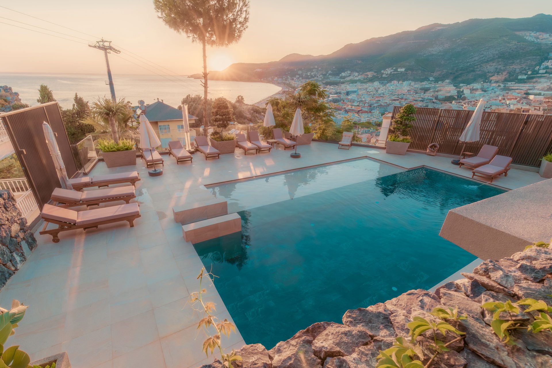 Premium Apartments with Panoramic Views Near Cleopatra Beach, Alanya