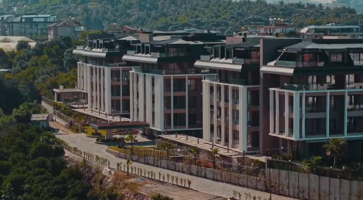 Apartments in a Residential Complex with Premium Amenities in Oba, Alanya