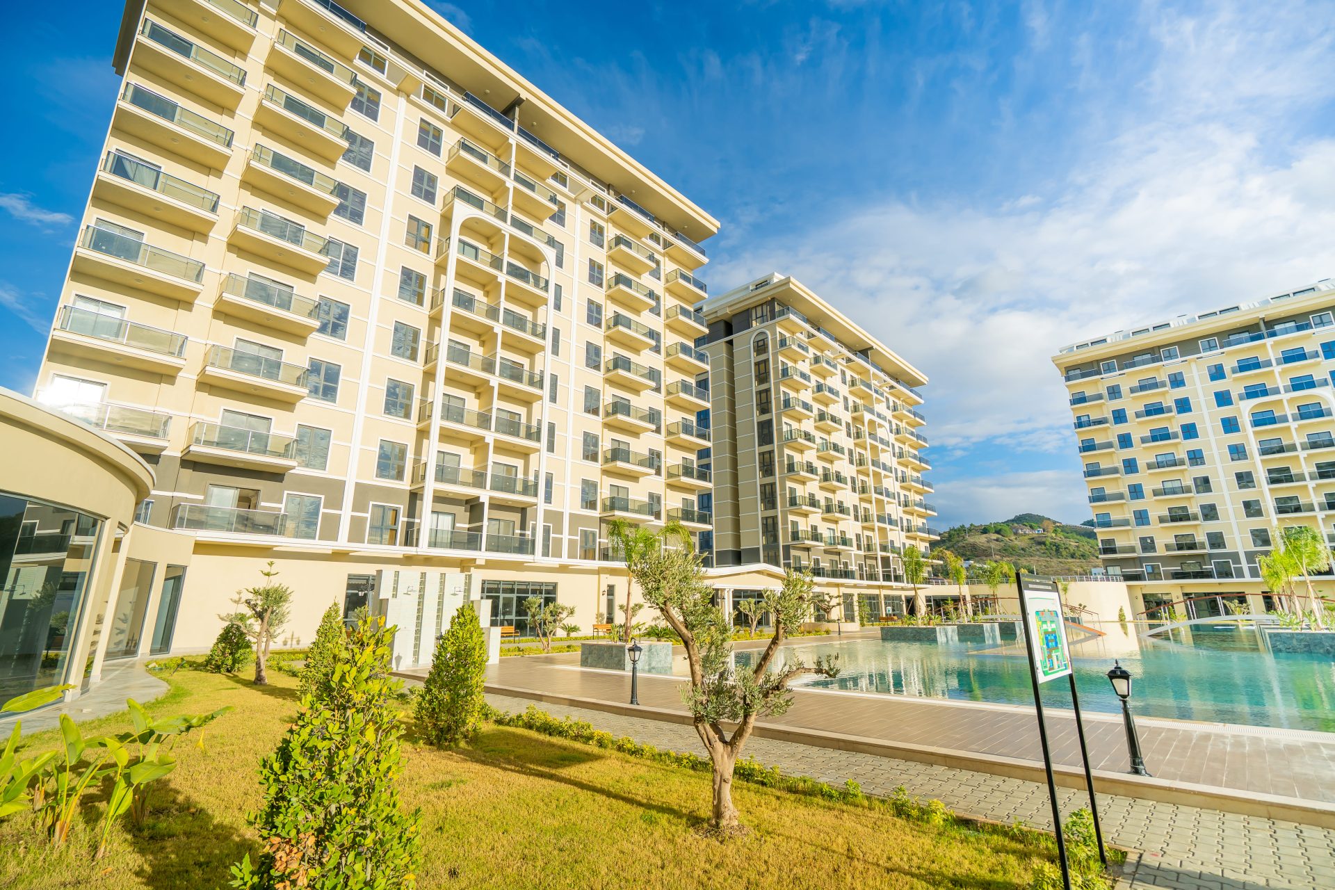 Ready-to-Move-In Apartments in a Complex with 5-Star Hotel-Level Amenities in Demirtas, Alanya