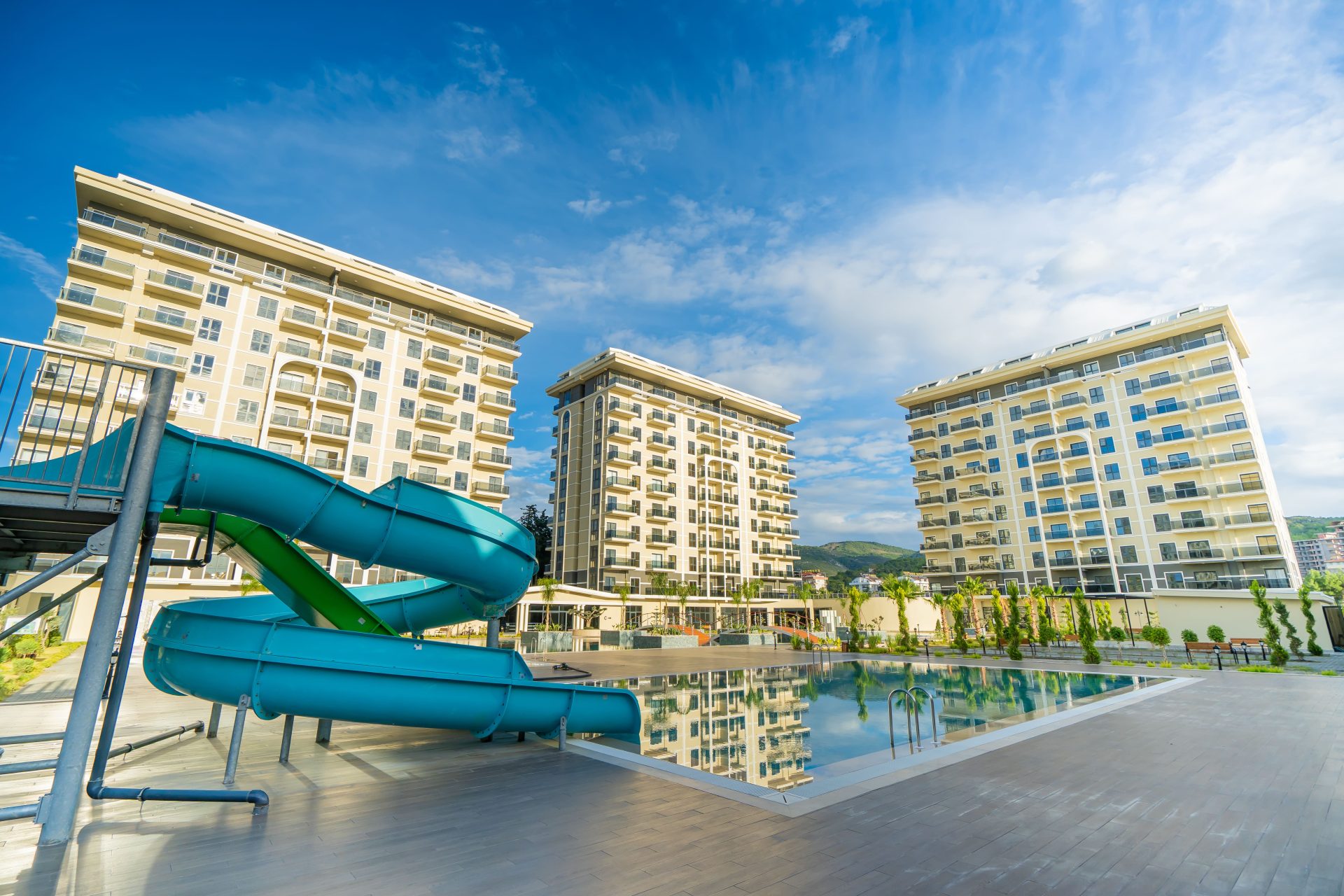 Ready-to-Move-In Apartments in a Complex with 5-Star Hotel-Level Amenities in Demirtas, Alanya