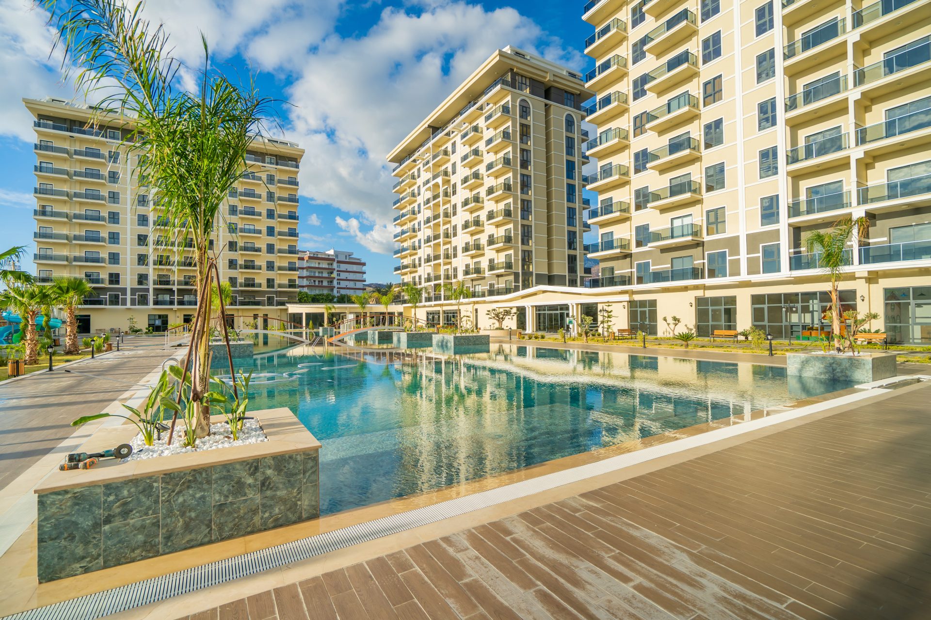 Ready-to-Move-In Apartments in a Complex with 5-Star Hotel-Level Amenities in Demirtas, Alanya