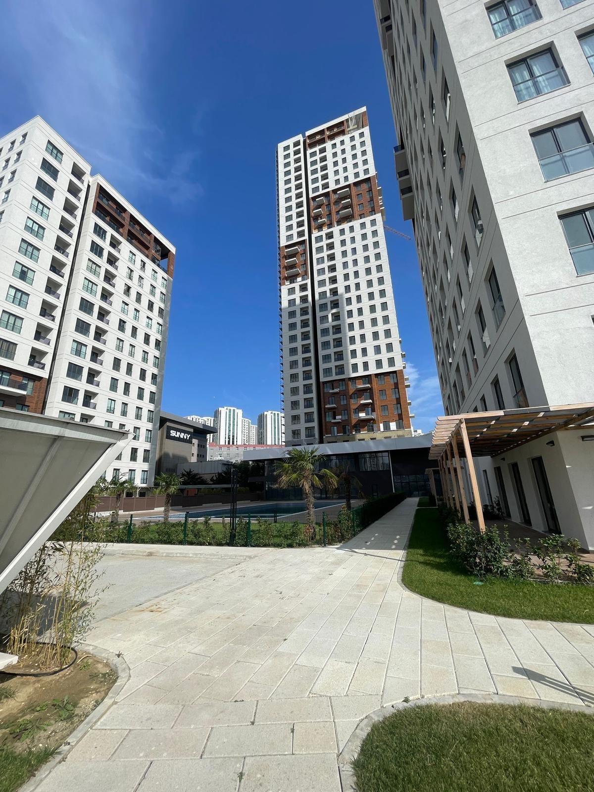 Apartments in a Modern Residential Complex in Esenyurt, Istanbul