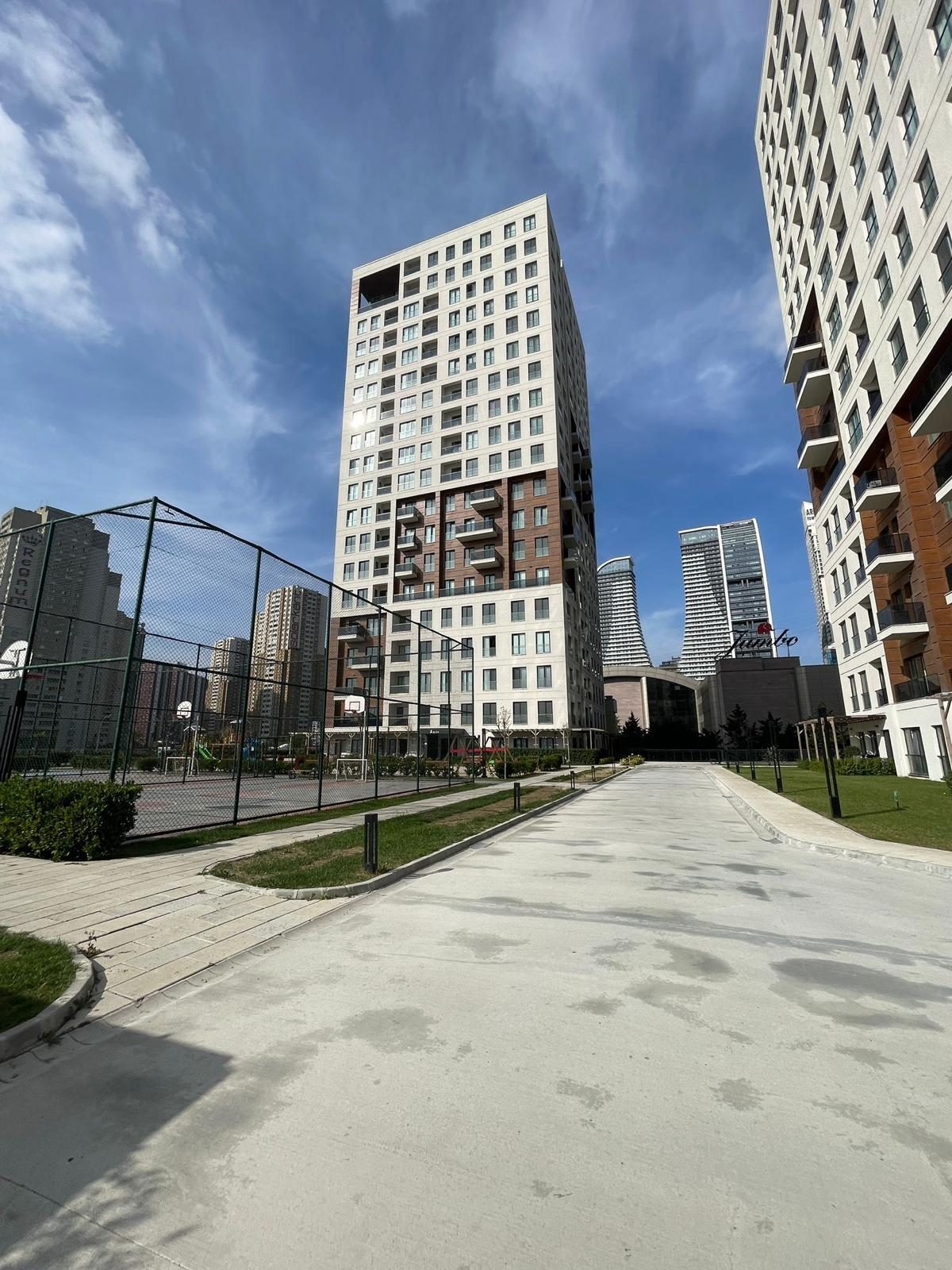 Apartments in a Modern Residential Complex in Esenyurt, Istanbul