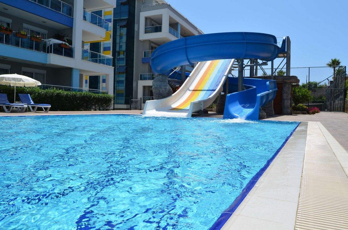 Lory Queen — Residential Complex 300 m from the Sea in Kestel, Alanya