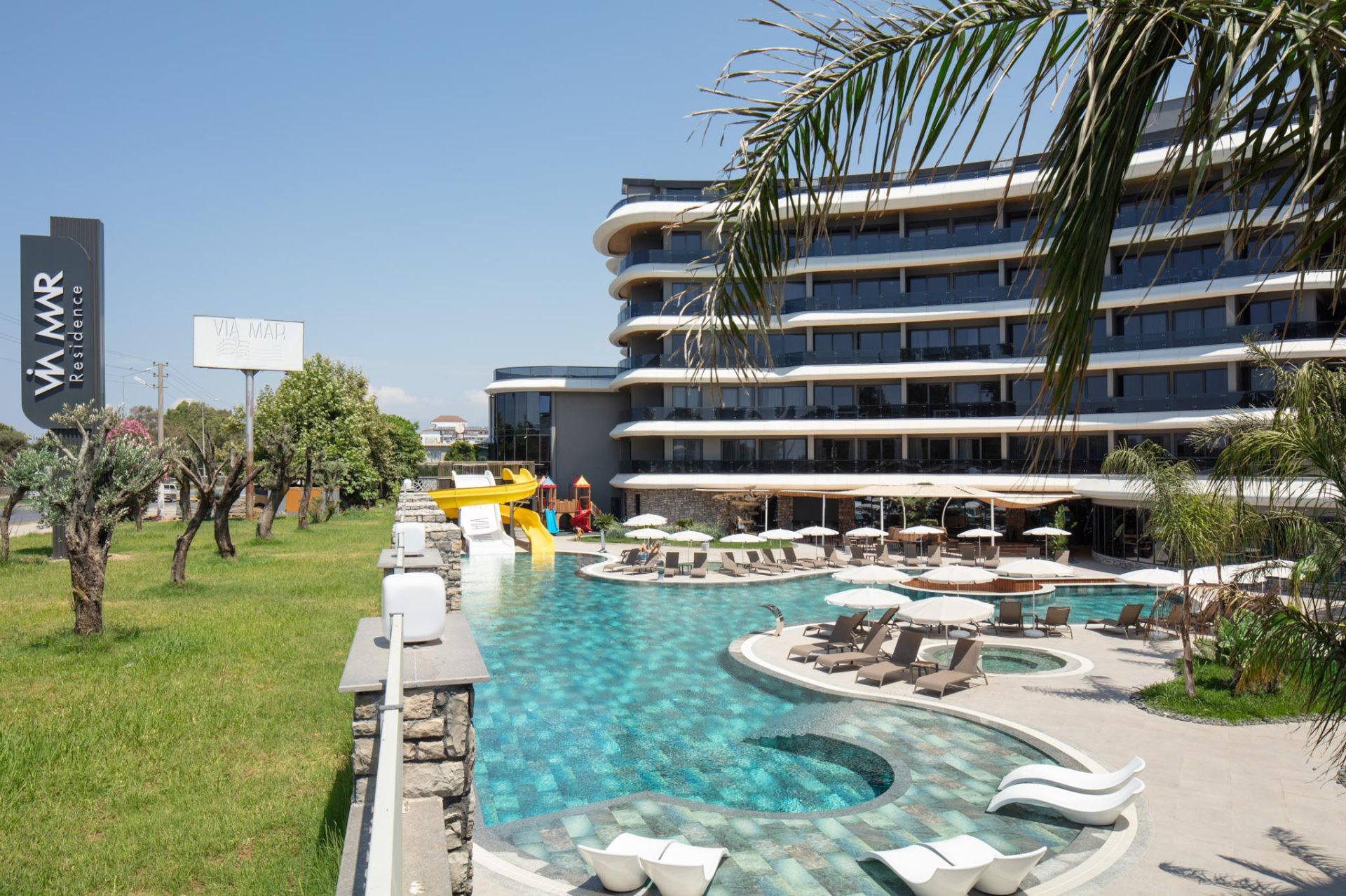 Apartments in the Premium VIA MAR RESIDENCE Complex in Kargıcak, Alanya