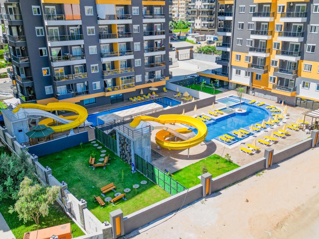 Apartments in a Modern Residential Complex in the Heart of Mahmutlar, Just Steps from the Sea