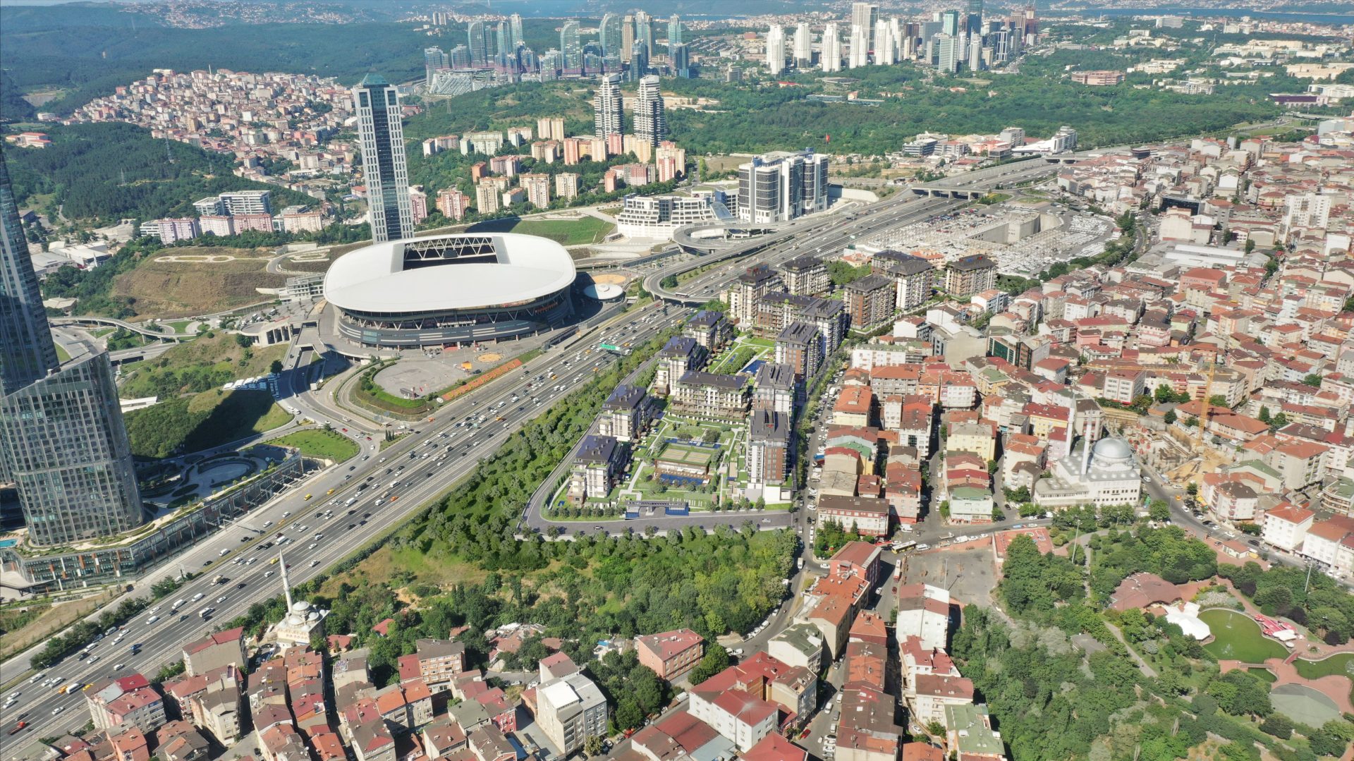 İstanbul Levent'te Doğayla İç İçe Daireler